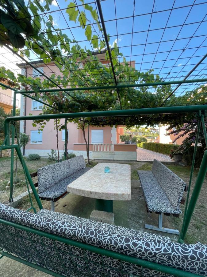 Apartman Jukic Hotell Marina Exteriör bild