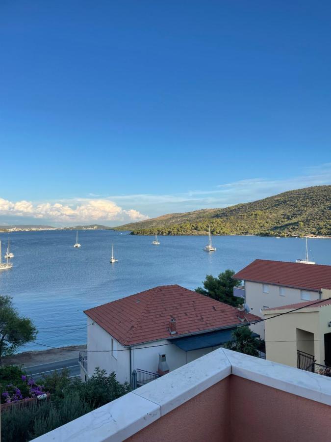 Apartman Jukic Hotell Marina Exteriör bild