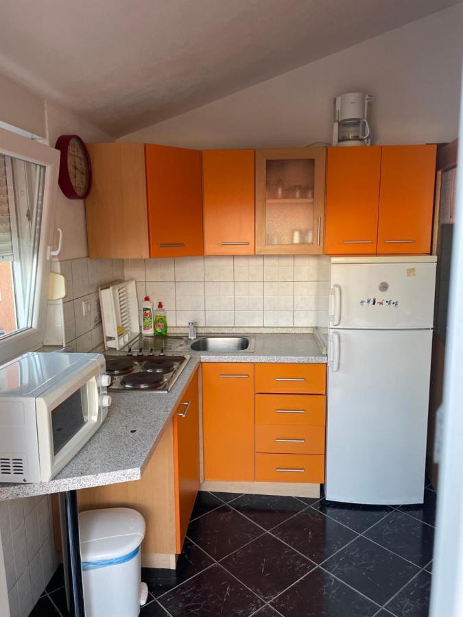 Apartman Jukic Hotell Marina Exteriör bild